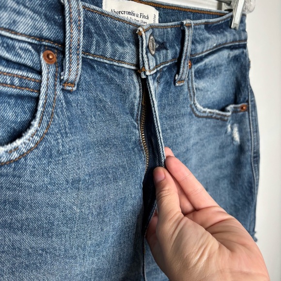 Abercrombie & Fitch‎ Shorts Womens 30/10 Ultra High Rise Mom Short - Picture 2 of 7